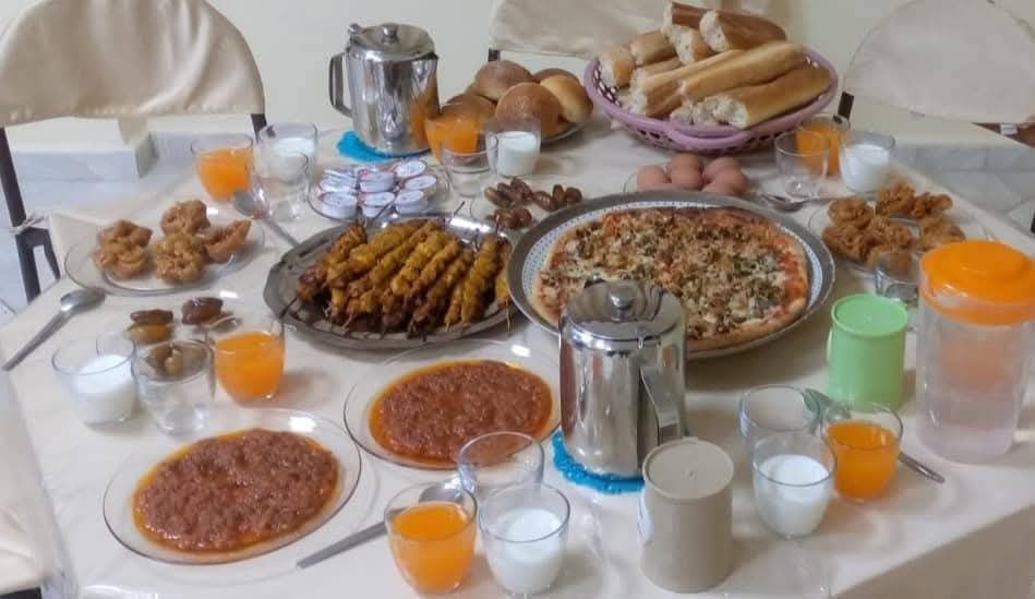 موائد الرحمان في جرادة.. مبادرة إنسانية تعكس روح التكافل في رمضان