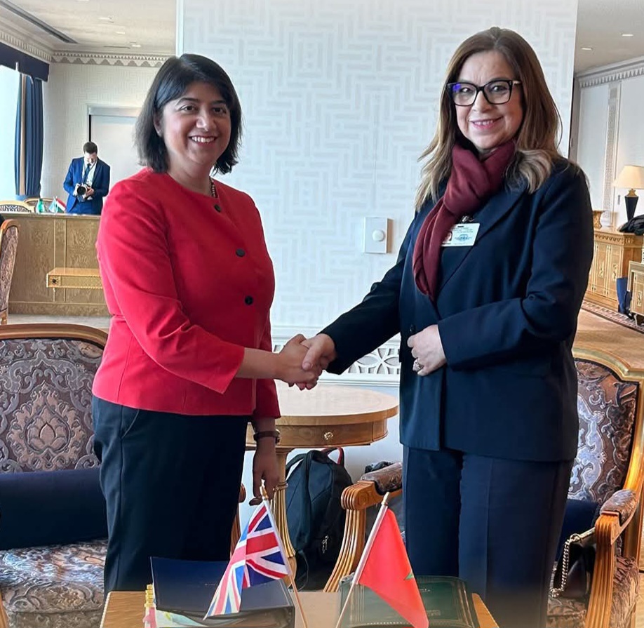 لقاء بين وزيرة التضامن والإدماج الاجتماعي والأسرة ونظيرتها البريطانية لتعزيز التعاون في قضايا تمكين المرأة