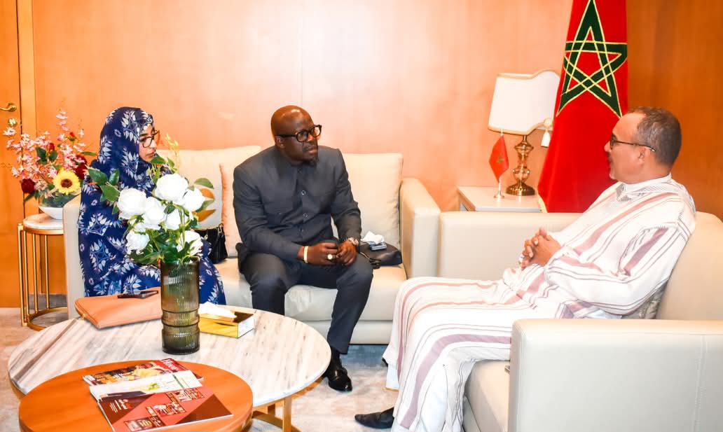 رئيس جهة الداخلة – وادي الذهب يستقبل القنصل العام لجمهورية ليبيريا لبحث آفاق التعاون