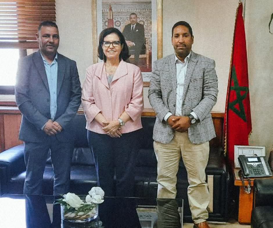 أدريوش تستقبل ممثلي التعاونيات البحرية ببوجدور وتؤكد دعم الوزارة للتعاونيات البحرية