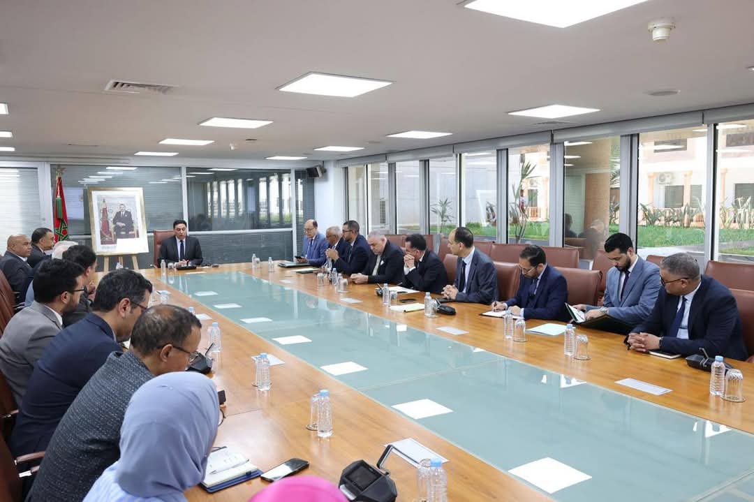 لقاء تواصلي بين كاتب الدولة المكلف بالتجارة الخارجية ورؤساء غرف التجارة لتعزيز التنسيق وتنفيذ استراتيجية التصدير