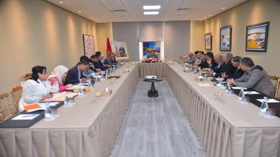 الرباط: وزير النقل واللوجيستيك يترأس اجتماعًا تفاعليًا مع مهنيي النقل العمومي للمسافرين