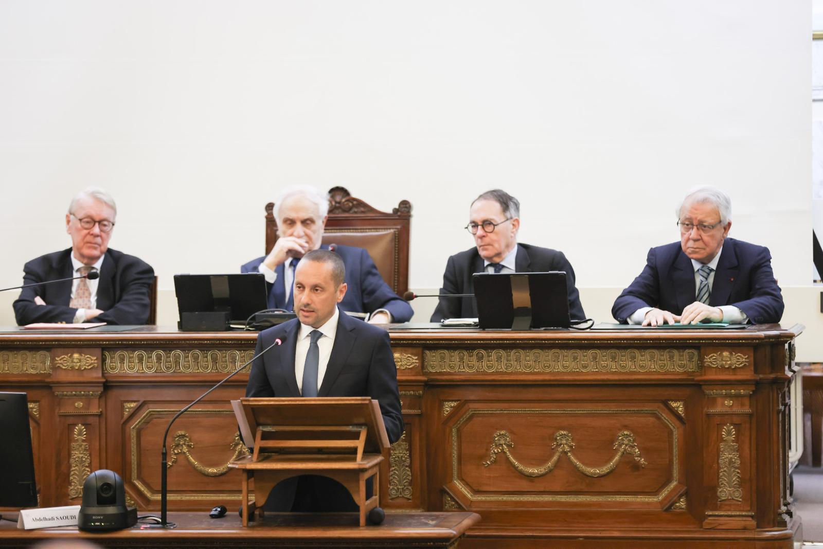 وزير الصحة امين التهراوي يترأس يومًا دراسيًا بباريس حول التعاون الصحي المغربي-الفرنسي