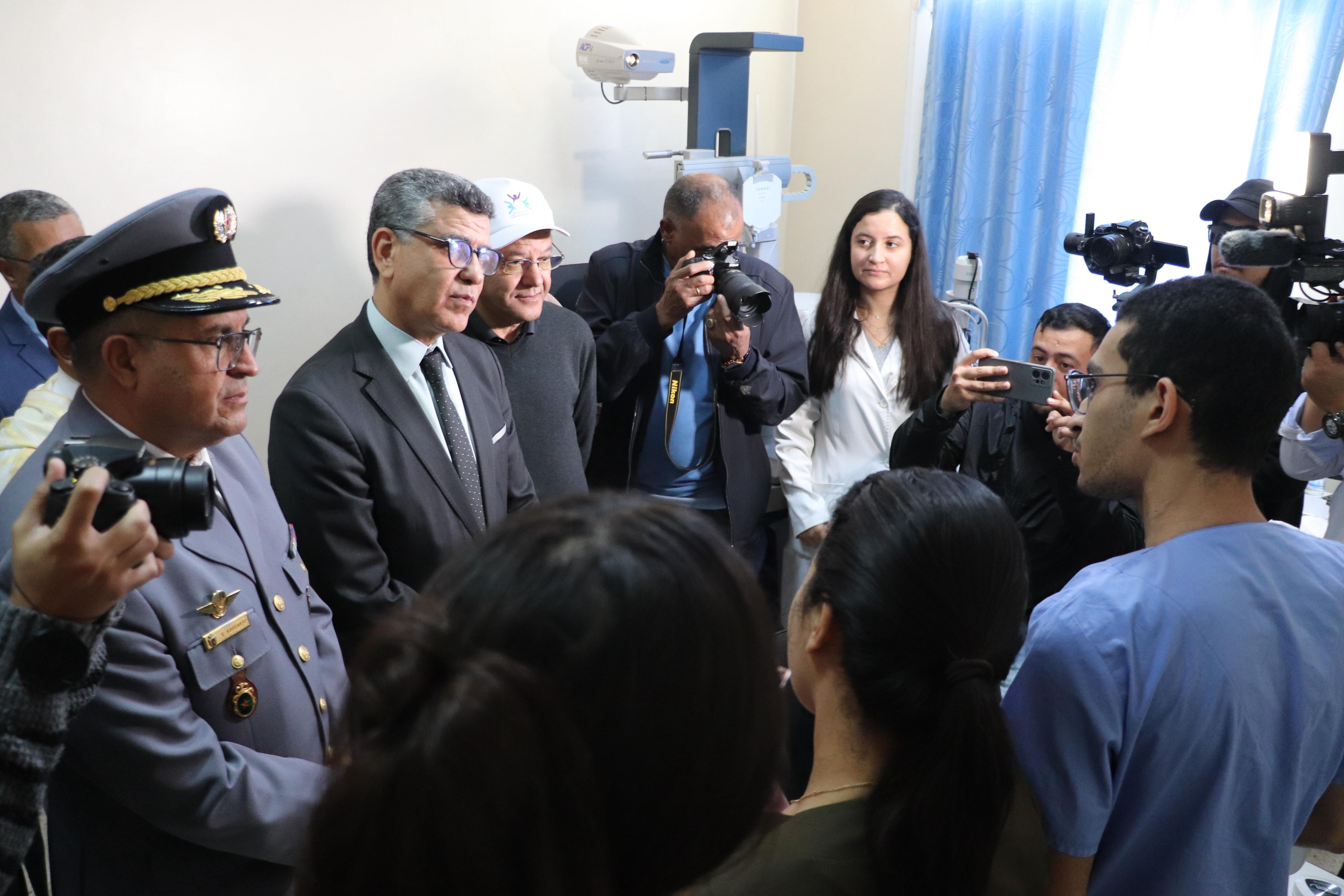 عامل إقليم السمارة يتفقد فعاليات اليوم الثاني من الحملة الطبية المتعددة التخصصات