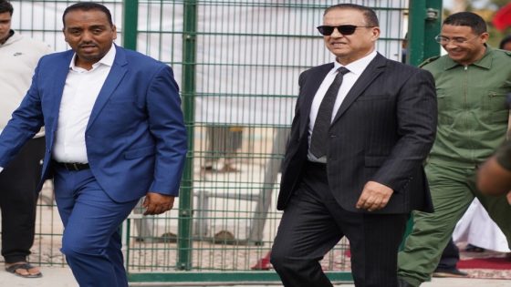 عامل إقليم بوجدور يشرف على إفتتاح المهرجان الكروي الأول بالإقليم بمشاركة 300 مشارك