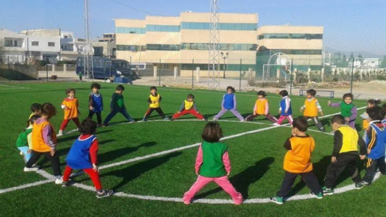 العيون تحتضن البطولة الوطنية المدرسية لكرة السلة والسباحة في أبريل الجاري