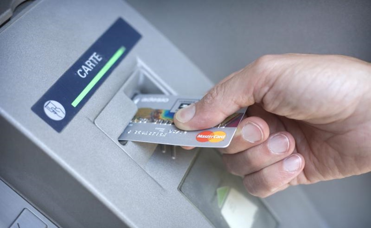 تحذير من برمجية خبيثة تستهدف هواتف “أندرويد” وتستغل خدمات الوصول للحسابات البنكية للمغاربة