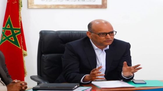 حمة أهل بابا يترأس دورة استثنائية لمجلس مجموعة الجماعات الترابية الداخلة وادي الذهب ويؤكد إلتزامه بخدمة التنمية المحلية