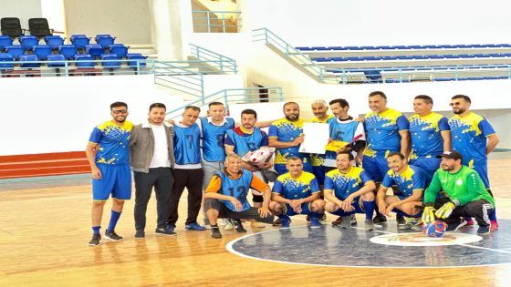 إحتفاء وإمتنان: هيئة كتابة الضبط تكرم أحمد الأديب أعمر الظاية على مسيرته المتميزة