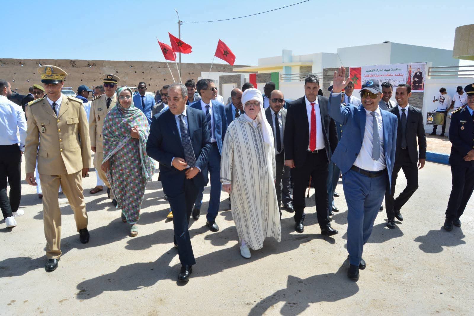 عامل إقليم طرفاية يبصم على سلسلة مشاريع تنموية بمناسبة الذكرى 26 لعيد العرش المجيد