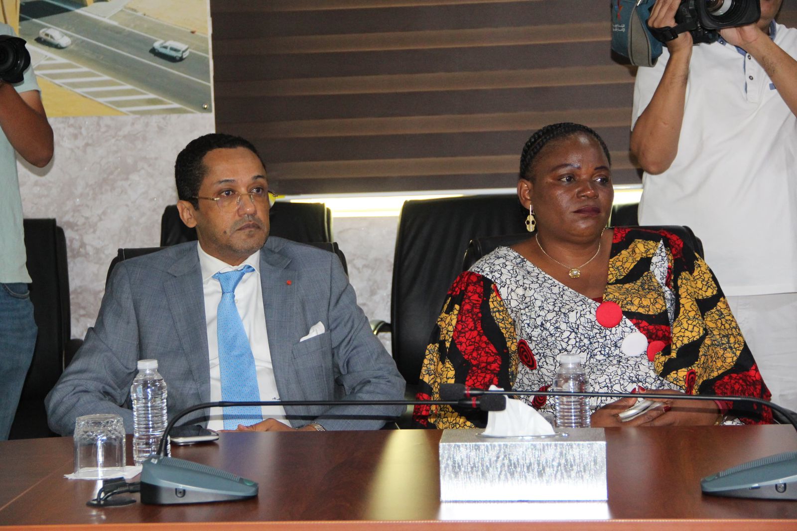 قنصل كوت ديفوار بالعيون يواكب زيارة وفد دبلوماسي رفيع للمركز الجهوي للاستثمار في إطار دعم التعاون الإقتصادي