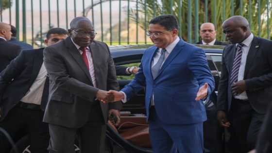 استقبل وزير الخارجية ناصر بوريطة قبل قليل بالعاصمة الرباط ، الرئيس السابق لجنوب أفريقيا جاكوب زوما