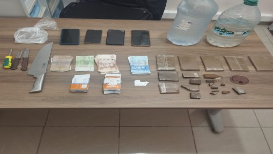 تفكيك شبكة لترويج المخدرات والمسكرات بمدينة المرسى واعتقال ثلاثة مشتبه فيهم