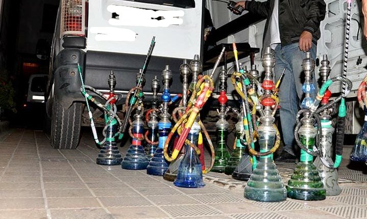 كلميم.. الأمن يداهم مقاهي تقدم “الشيشا” ويحجز 46 نرجيلة