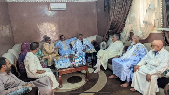 والي جهة كلميم واد نون يقدم واجب العزاء في وفاة أحد أعيان إقليم الطنطان