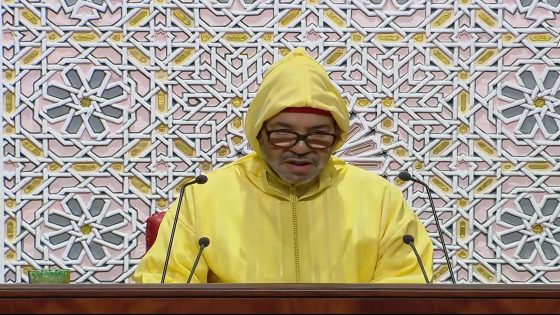 الملك محمد السادس يدعو إلى تعزيز الاستثمار العمومي وتطوير الخدمات الأساسية للمواطنين