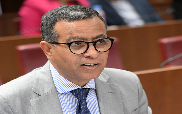 عياش يسائل لحسن السعدي حول إشكاليات استفادة مهنيي الصناعة التقليدية من التغطية الصحية