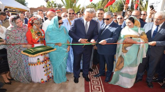 الوزير المنتدب المكلف بالاستثمار ووالي جهة كلميم وادنون يشرفان على تدشين مقر المركز الجهوي للاستثمار بمناسبة الذكرى الخمسين للمسيرة الخضراء