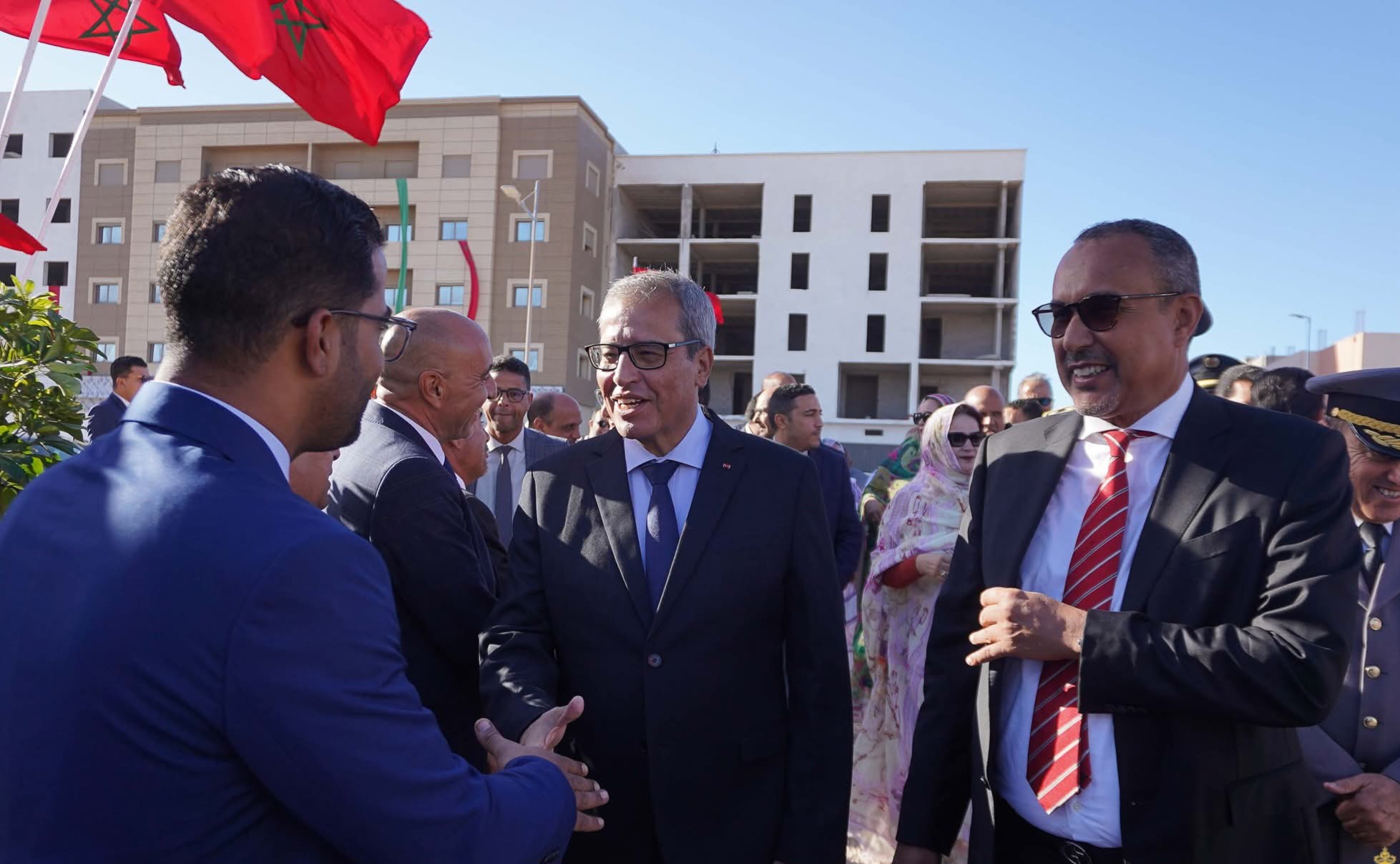 والي جهة الداخلة وادي الذهب ورئيس الجهة يشرفان على تدشين سلسلة من المشاريع التنموية الكبرى