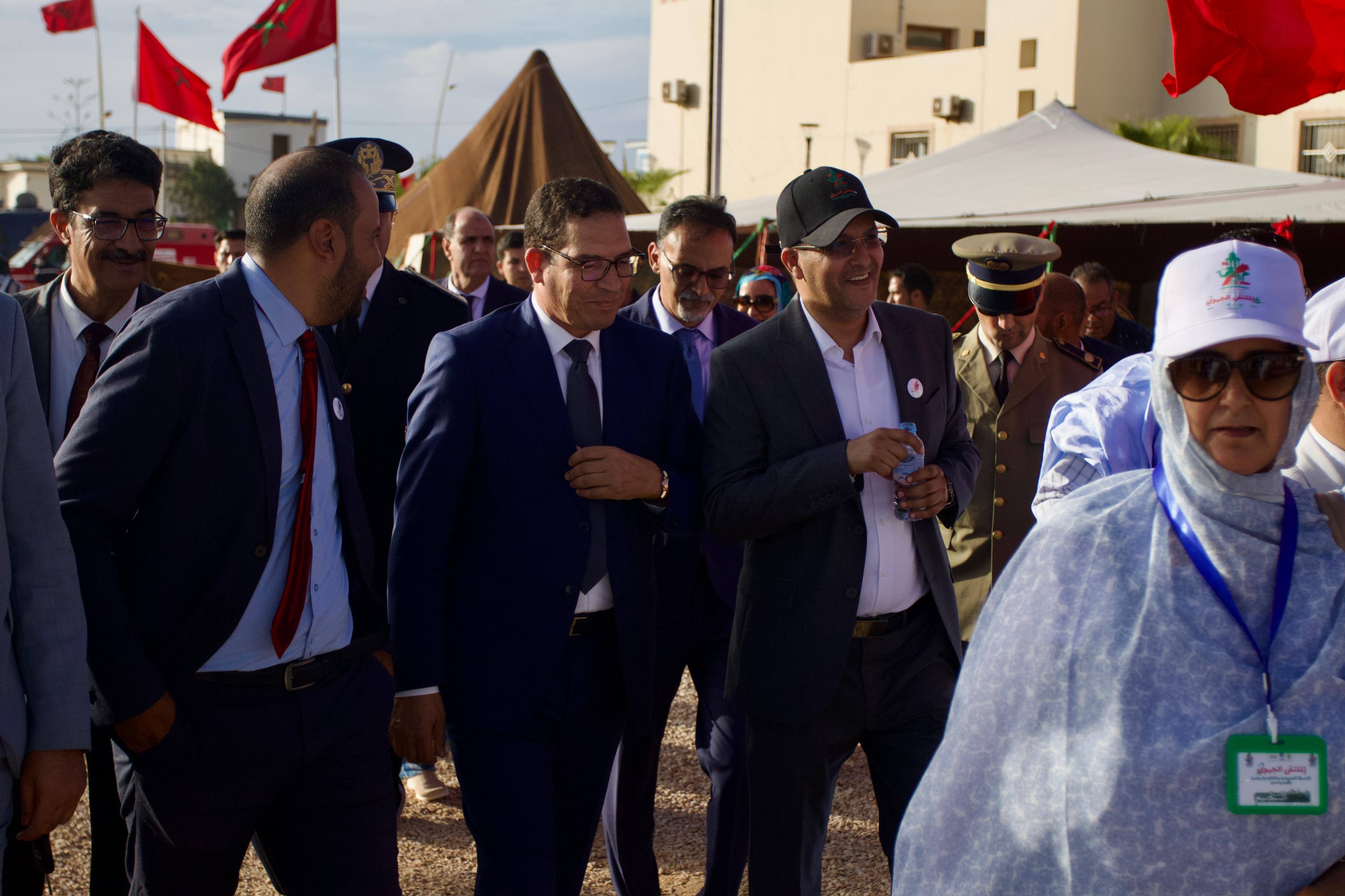 أحمد خيار يقود بوجدور نحو التميز بإطلاق الملتقى الجهوي الثاني للأنشطة الاجتماعية والثقافية والرياضية