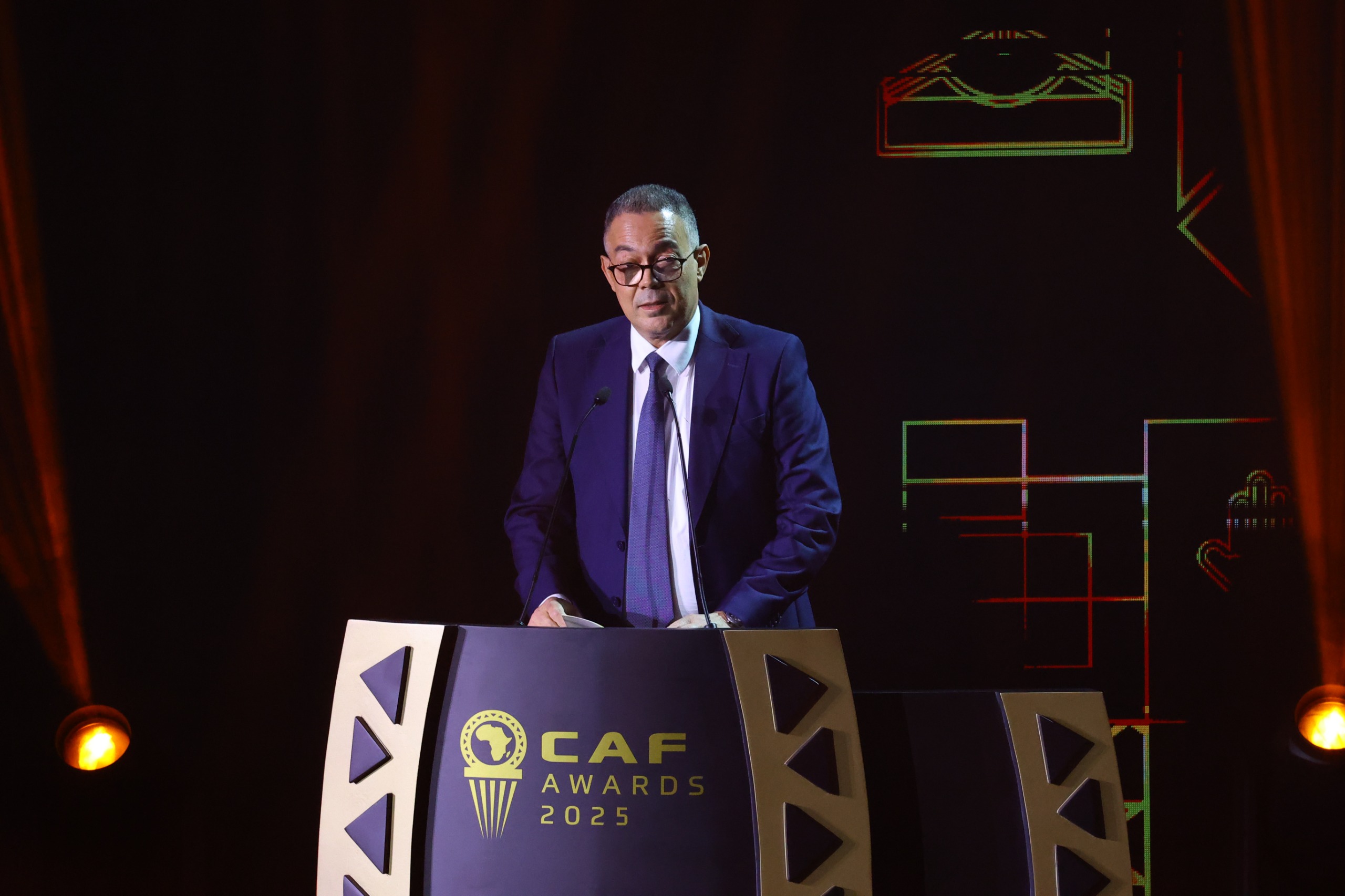 المغرب يعزز موقعه كقوة صاعدة في كرة القدم العالمية خلال حفل جوائز الكاف 2025… وكلمة لقجع تتحول إلى رسالة دولية