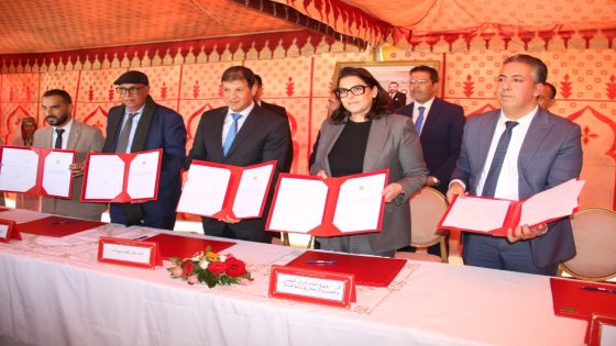 فاطمة الزهراء المنصوري تطلق القافلة الوطنية للقرب بالعالم القروي بإقليم تارودانت وتوقع إتفاقية المساعدة المعمارية والتقنية