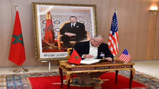 مؤرخ القيادة الأمريكية بإفريقيا يزور المغرب استعدادًا لإحياء الذكرى الـ85 لعملية “المشعل”