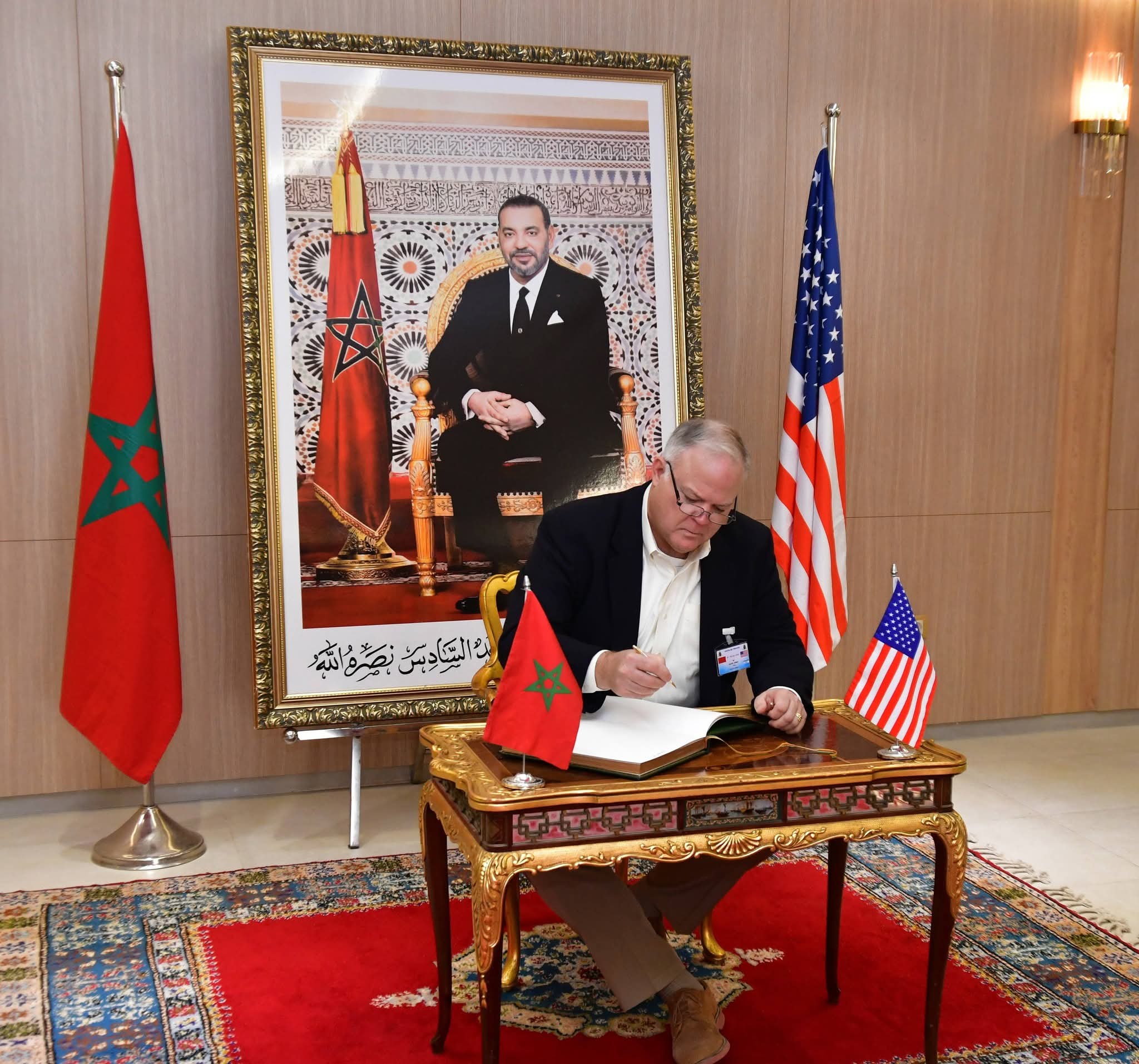 مؤرخ القيادة الأمريكية بإفريقيا يزور المغرب استعدادًا لإحياء الذكرى الـ85 لعملية “المشعل”