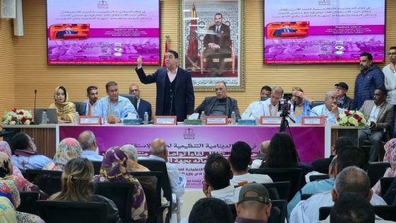 الداخلة.. حزب الإستقلال يفتح نقاش التنمية الجهوية في لقاء تواصلي بحضور عمر حجيرة