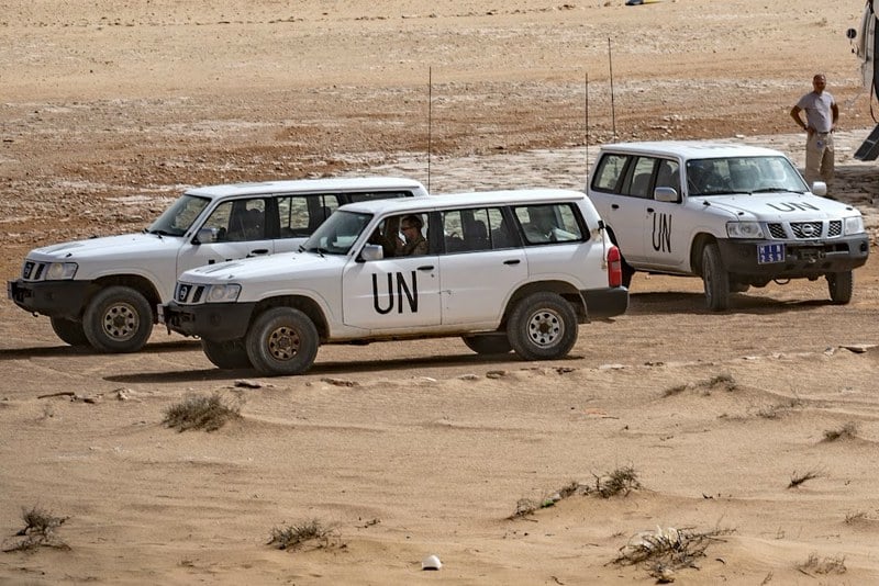 شاحنات المينورسو تعبر الجدار الأمني بالصحراء دون عراقيل رغم تهديدات البوليساريو