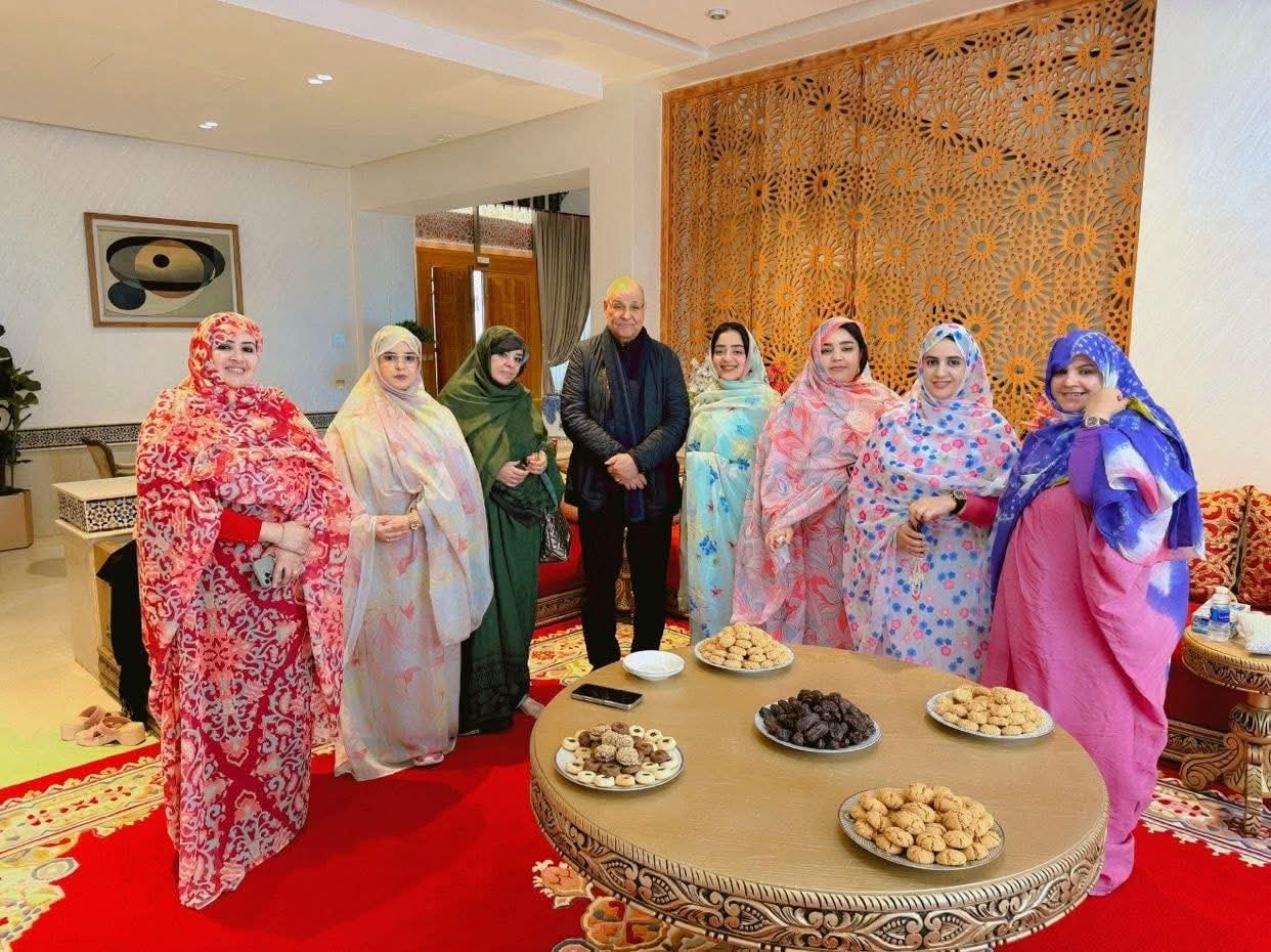 لقاء تواصلي بالعيون يناقش إكراهات النساء التاجرات ويؤكد دعم الزي التقليدي الصحراوي والإقتصاد المحلي