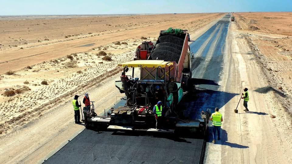 إقليم وادي الذهب.. انطلاق أشغال توسيع وتقوية الطريق الوطنية رقم 1 بكلفة تقارب 100 مليون درهم