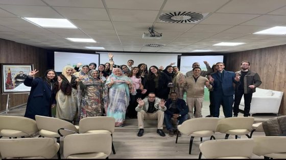 خبيرة أمريكية في الذكاء الاصطناعي تقود ورشة بالعيون حول التفاعل الرقمي والابتكار