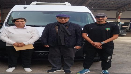 ولد الرشيد يفي بتعهده ويدعم نادي الجيل الجديد النسوي بطرفاية بحافلة رياضية مجهزة