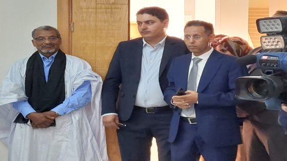 بوديجة يشرف على تنظيم دورة تكوينية بمعهد فنون الصناعة التقليدية بمدينة العيون..
